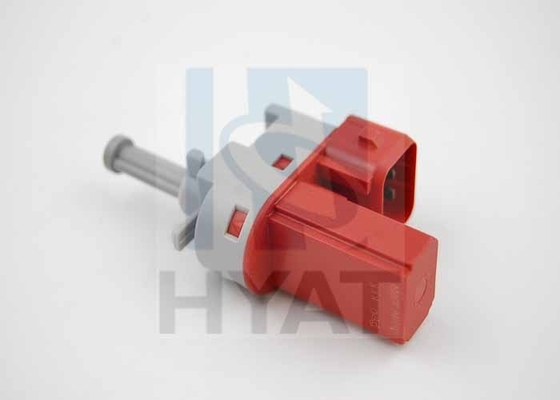 China Vehicle Brake light switch for MAZDA/FORD OE 55 32 205 /1 024 901/1 066 389 supplier