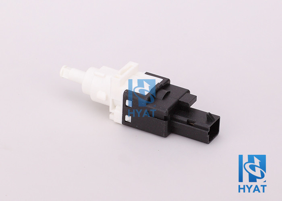 China Aftermarket stop light switch for RORD/PEUGEOT OE 1 543 231/4534 50 supplier